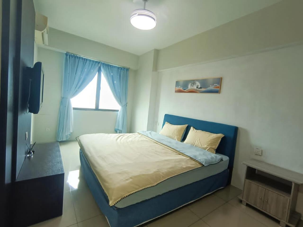 K. Riverfront Apartment Ipoh Esterno foto